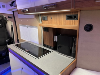 biwak egyedi lakoauto epites gyartas fiat ducato lakoauto 2023 kesz 019C64F8E2E 51A5 1DB4 032C 44B2804C4EBD