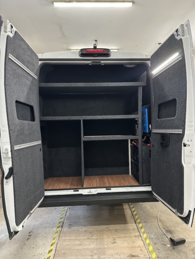 biwak egyedi lakoauto epites gyartas fiat ducato turo lakoauto 2024 kesz 026 1A7CA7AC9 4C4E 31A7 F2A1 E940ABFD9A0C