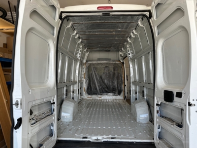biwak egyedi lakoauto epites gyartas peugeot boxer lakoauto 2024 epul 001509F39AE 6723 76F4 6901 D223CFEEC4A5