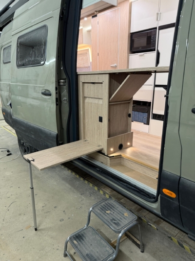 biwak egyedi laoauto keszites gyartas mercedes benz sprinter 4x4 lakoauto 2026 epul 0354E8F0018 118A 0F3D 4529 4194DA9E6A23 biwak egyedi laoauto keszites gyartas mercedes benz sprinter 4x4 lakoauto 2026 epul 0354E8F0018 118A 0F3D 4529 4194DA9E6A23