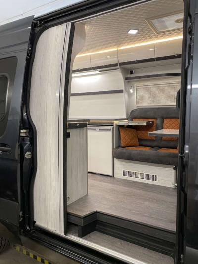 egyedi lakoauto epites atepites gyartas biwak 2021 mercedes benz sprinter kesz 04270DF17A5 8F37 086F C55A 3B492D1B6DE6 egyedi lakoauto epites atepites gyartas biwak 2021 mercedes benz sprinter kesz 04270DF17A5 8F37 086F C55A 3B492D1B6DE6