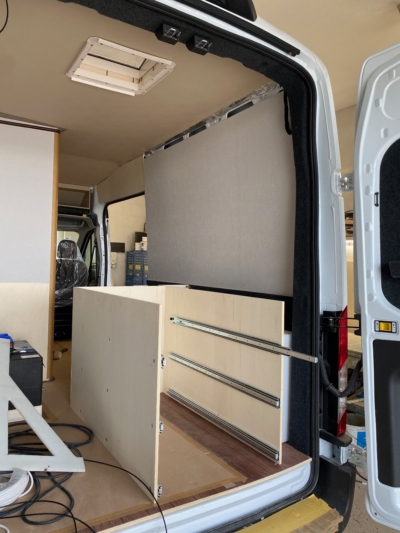 ford transit 2022 kg egyedi lakoauto gyartas keszites biwak epul 0001C31546E2 4AD1 BD45 E107 6851B3676F05