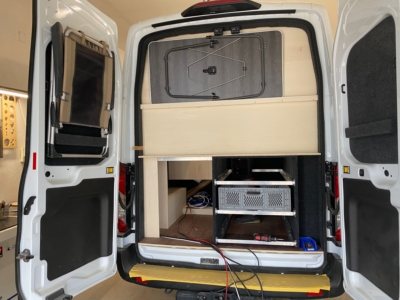 ford transit 2022 kg egyedi lakoauto gyartas keszites biwak epul 00090D0FB636 1ED8 0BDF C8FF 0F17E9043679