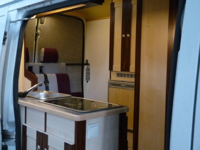 kempingauto biwak egyedi lakoauto gyartas fiat ducato 2010 kesz 00009BE110AD9 4C1A 76C5 45E3 82915B1F2AB2