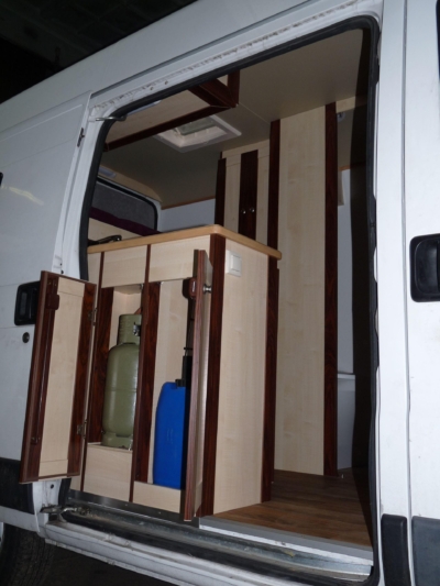 kempingauto biwak egyedi lakoauto gyartas fiat ducato 2010 kesz 000355F69F3F8 1372 9F0C 71E7 7D9A6C0B01B3