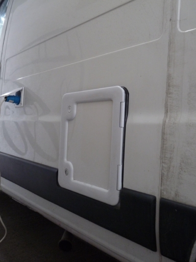 kempingauto biwak egyedi lakoauto gyartas fiat ducato 2010 kesz 00037CB484626 1D1D 2368 3CBB DDAED69816BA