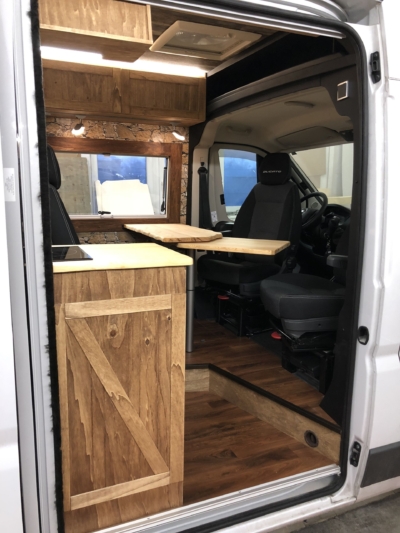 kempingauto biwak egyedi lakoauto gyartas fiat ducato hutte 2017 kesz 00009F228FBB7 2433 2E4B FF16 EF3E07E80E8A