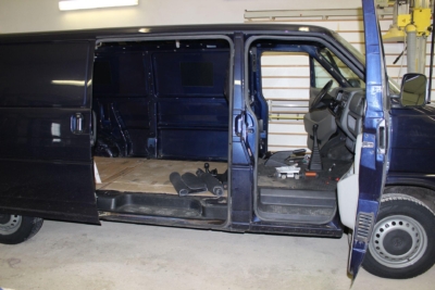 kempingauto biwak egyedi lakoauto gyartas vw t4 2006 epul 00004C6690758 1516 D9FF 1006 4D0A58F9F762