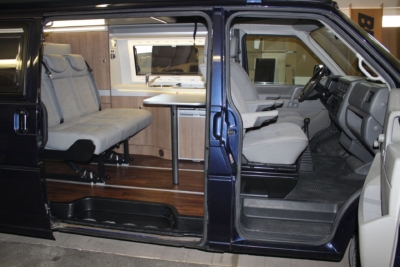 kempingauto biwak egyedi lakoauto gyartas vw t4 2006 kesz 0000539E60FEA C132 125C 0E6F 178A749F743B