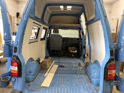 kempingauto biwak egyedi lakoauto gyartas vw t5 2018 epul 00006A388B385 F756 6500 9A54 C2D1396DED75