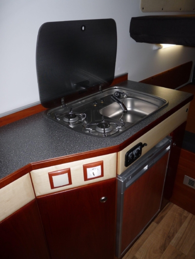 lakoauto biwak egyedi lakoauto gyartas fiat ducato 2009 kesz 000077833D86F A391 AB89 54D3 C05D2487B8C2