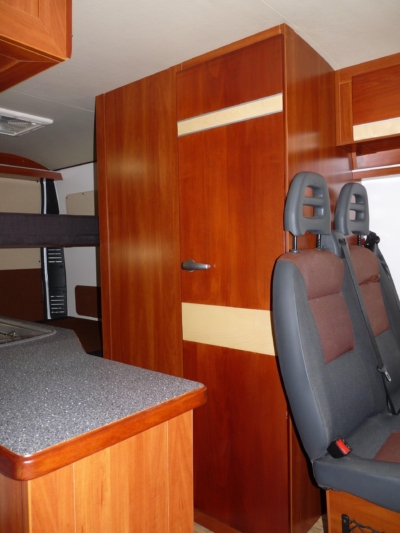 lakoauto biwak egyedi lakoauto gyartas fiat ducato 2009 kesz 0001995617363 E713 9BD6 4D2C 0333B7AF0629