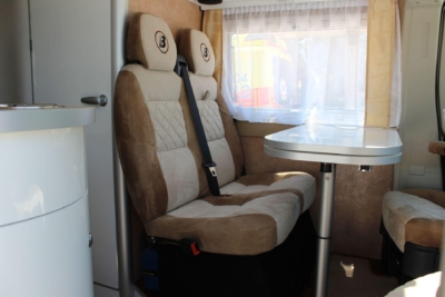 lakoauto biwak egyedi lakoauto gyartas fiat ducato 2017 kesz 0000144127E5B EFE2 C3F4 A043 2BC401F3D8A5