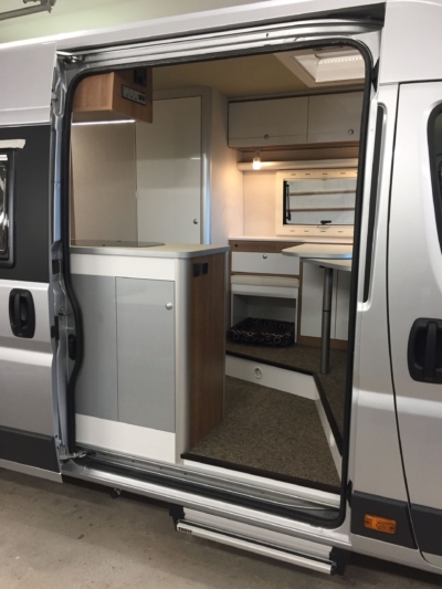 lakoauto biwak egyedi lakoauto gyartas fiat ducato 2017 kesz 0000571CDF6FD 95F1 6A94 BE70 3313D1E2F17F
