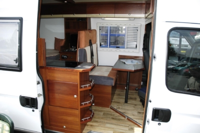 lakoauto biwak egyedi lakoauto gyartas iveco daily 2008 kesz 000024A2F57EE D2C9 C755 1462 39E8934F86A5 lakoauto biwak egyedi lakoauto gyartas iveco daily 2008 kesz 000024A2F57EE D2C9 C755 1462 39E8934F86A5