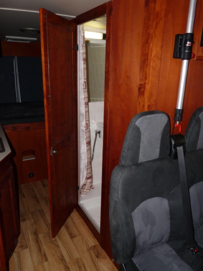 lakoauto biwak egyedi lakoauto gyartas iveco daily 2010 kesz 000159ADA2056 E3F1 EF8B 5879 4EB0BBC8F2F5