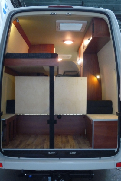 lakoauto biwak egyedi lakoauto gyartas vw crafter 2013 kesz 00003FD2EF17B 05B5 2E13 2308 95577D296325