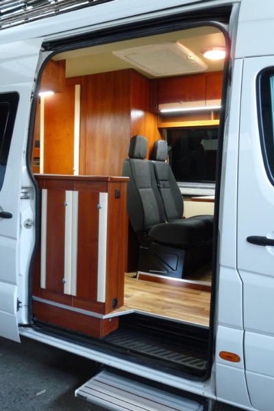 lakoauto biwak egyedi lakoauto gyartas vw crafter 2013 kesz 0000514B67C0C EFBB A034 814A 6E16EF058D1B