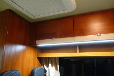 lakoauto biwak egyedi lakoauto gyartas vw crafter 2013 kesz 00013552A7190 BCF0 64B3 83B4 7CEF9F165DEA