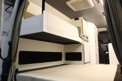 lakoauto biwak egyedi lakoauto gyartas vw crafter 2014 kesz 00015DF606216 B800 1E98 C061 031D77F4594C