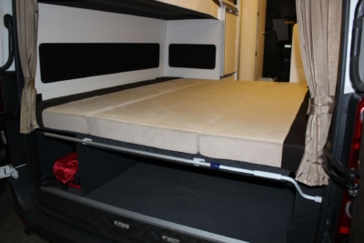 lakoauto biwak egyedi lakoauto gyartas vw crafter 2014 kesz 00016810C8AD8 42E8 C97F 9413 A3917EADE548