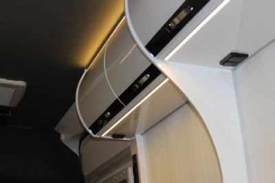 lakoauto biwak egyedi lakoauto gyartas vw crafter 2014 kesz 000171BF53076 7ED7 1CC6 11BD 1BED8B83FBFF