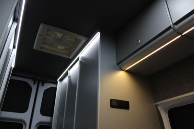 munka jarmu biwak egyedi lakoauto gyartas ford transit sugarvedelmi merokocsi 2014 kesz 00001E703AD03 8D31 DB3F EDBF 2406C2E4E939