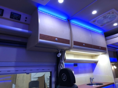 munka jarmu mobil telephely biwak egyedi lakoauto gyartas fiat ducato 2019 kesz 00019D01F9B1F 5ADB 2E67 672C E7319B965153