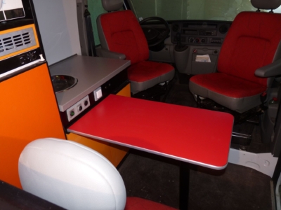 specialis lakojarmu biwak egyedi lakoauto gyartas renault master gokart szallito 2009 kesz 00008E29E1B67 D7C7 F6C2 61EF B3152D721E9C