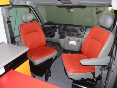 specialis lakojarmu biwak egyedi lakoauto gyartas renault master gokart szallito 2009 kesz 000254EEBB506 E9A6 1AA0 2A84 90E0C9A7FCCF