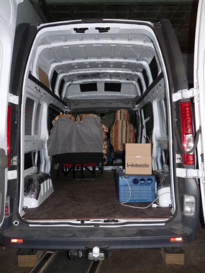 specialis lakojarmu biwak egyedi lakoauto gyartas renault trafic motorszallito 2009 epul 00001828C74FA AF1D 9D2D 2746 2AABF9733F41