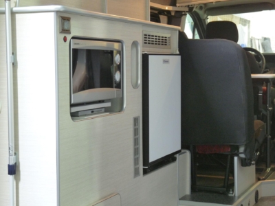 specialis lakojarmu biwak egyedi lakoauto gyartas renault trafic motorszallito 2009 kesz 00001FECD24DA F7E7 76A7 56F1 C4D383B9A6E0