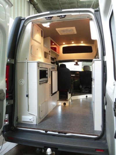 specialis lakojarmu biwak egyedi lakoauto gyartas renault trafic motorszallito 2009 kesz 0002018633735 61EB B6C8 5A63 ABD51975EADE