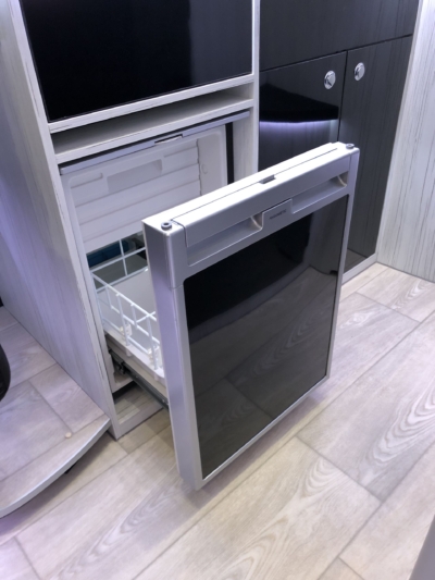 specialis lakojarmu biwak egyedi lakoauto gyartas vw crafter 2018 kesz 000220A9E1A45 1E11 959F 34CC 1CF97CD93AC1 specialis lakojarmu biwak egyedi lakoauto gyartas vw crafter 2018 kesz 000220A9E1A45 1E11 959F 34CC 1CF97CD93AC1