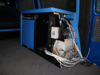targyalobusz biwak egyedi lakoauto gyartas gmc vandura 2011 epul 000309E20A772 0A64 9FE8 2368 5C0779A076B7