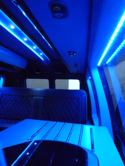 targyalobusz biwak egyedi lakoauto gyartas gmc vandura 2011 kesz 00021DF9274E0 BD42 6945 41CD 49E94D9E8E85