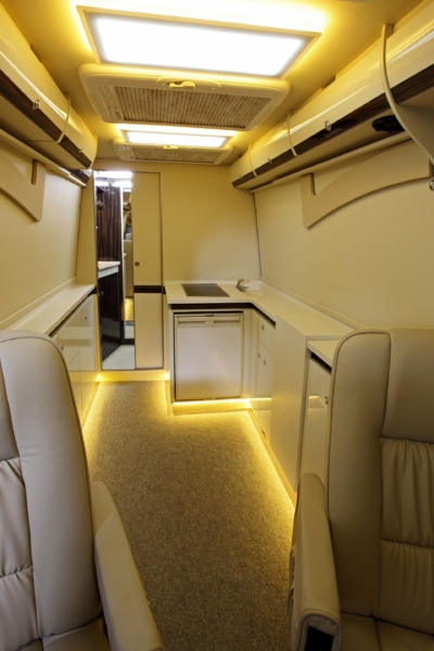 targyalobusz biwak egyedi lakoauto gyartas mb sprinter 2011 kesz 00006D7034736 9D40 32C1 5101 B4B6DBDE8590 targyalobusz biwak egyedi lakoauto gyartas mb sprinter 2011 kesz 00006D7034736 9D40 32C1 5101 B4B6DBDE8590